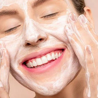 Засоби для Пілінгу Обличчя та Тіла