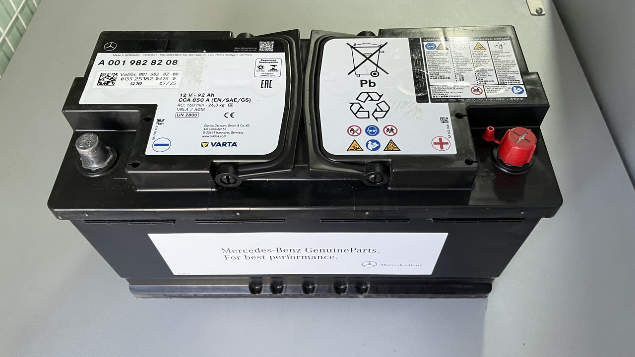 Аккумуляторна батарея 92Ah / 850A (12V) (R+) (Start-Stop AGM) Mercedes-Benz Sprinter - Mercedes OE, фото 1
