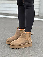 Жіночі зимові черевики уги