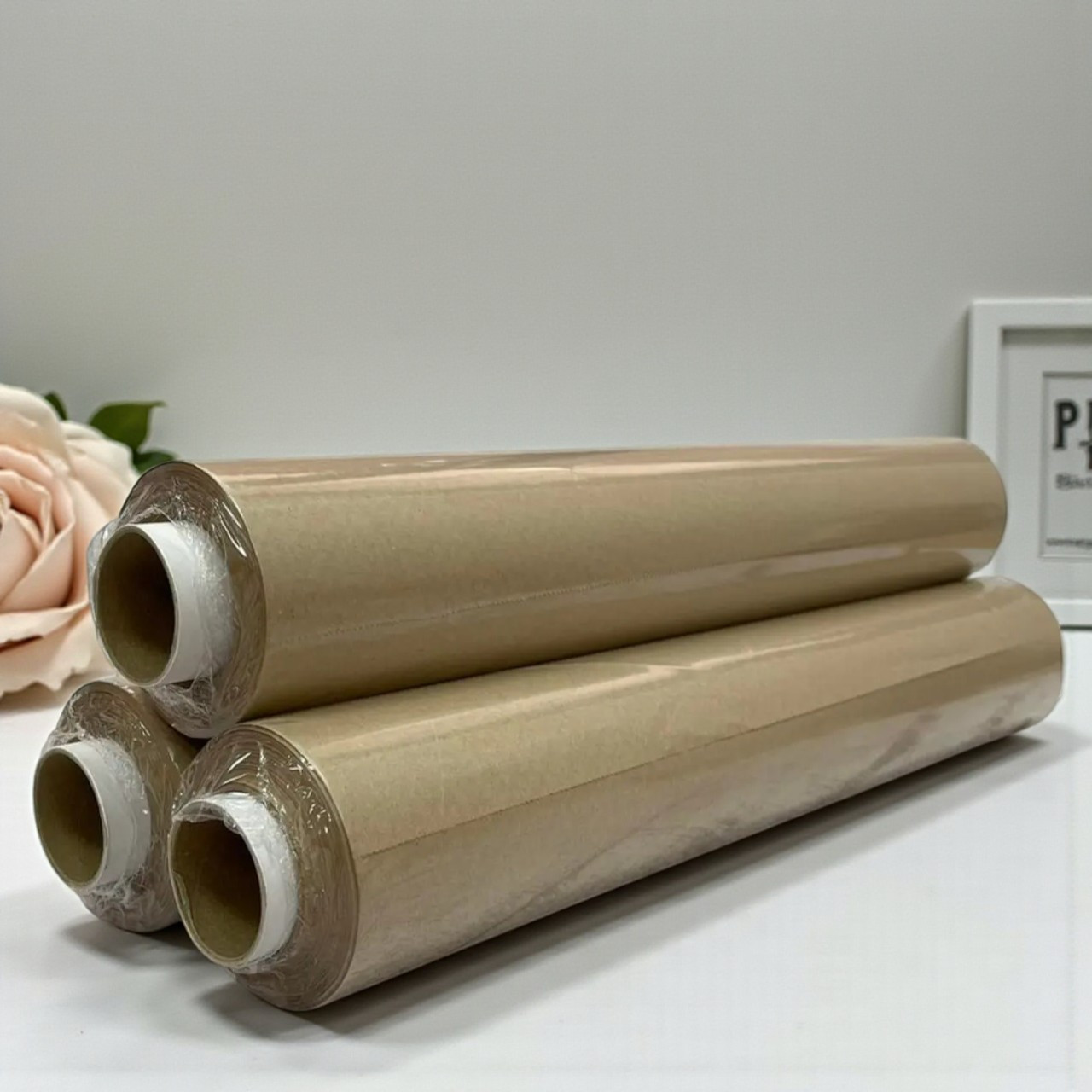 Крафт папір у рулонах бурий 50 м/42 см широкий крафтовий папір пакувальний коричневий, фото 1