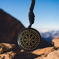 Медальон амулет из черного обсидиана «Шлем Ужаса»