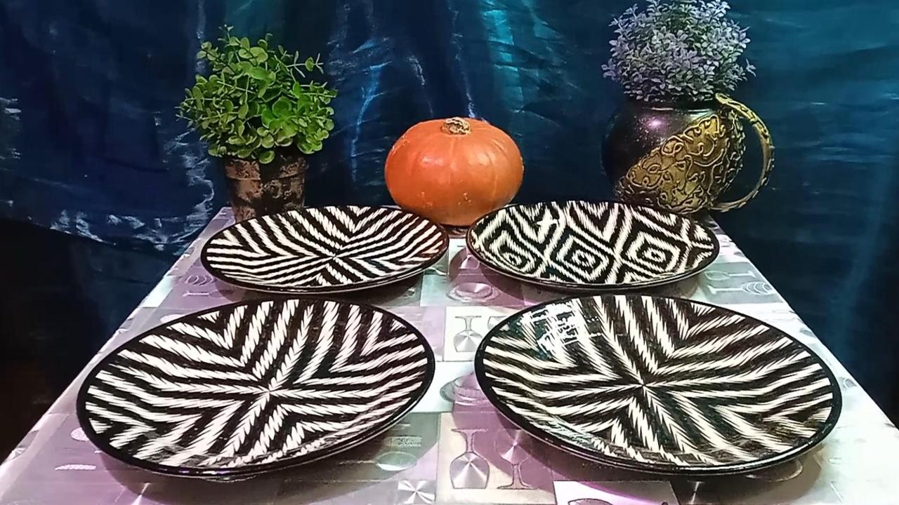 Узбецька порційна тарілка ручної роботи, виробництво Ріштан, d = 23 см, з візерунком атлас, ЧОРНИЙ КОЛІР, фото 1