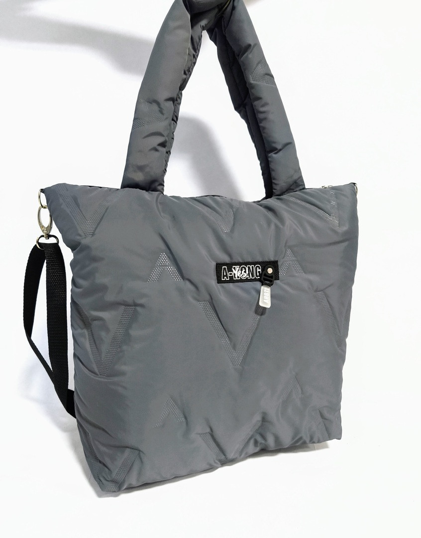 Сумка жіноча стьобана містка через плече 40*30см темно-сіра (5-0385)