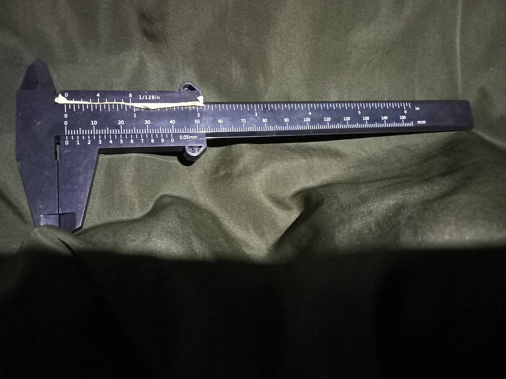 Штангенциркуль пластиковий чорний 150 мм - фото покупців 1