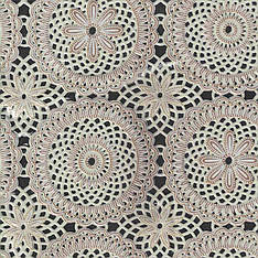 Скатертина біла на святковий стіл ажурна