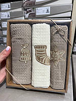 Набір кухонних рушників у подарунковій упаковці (3 шт.) – Natural Style, новорічна вишивка, 40×60 см