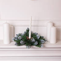 Штучний підсвічник вінок Новорічний з декором зелений із засніженими кінчиками на 1 свічку SOK-O-2