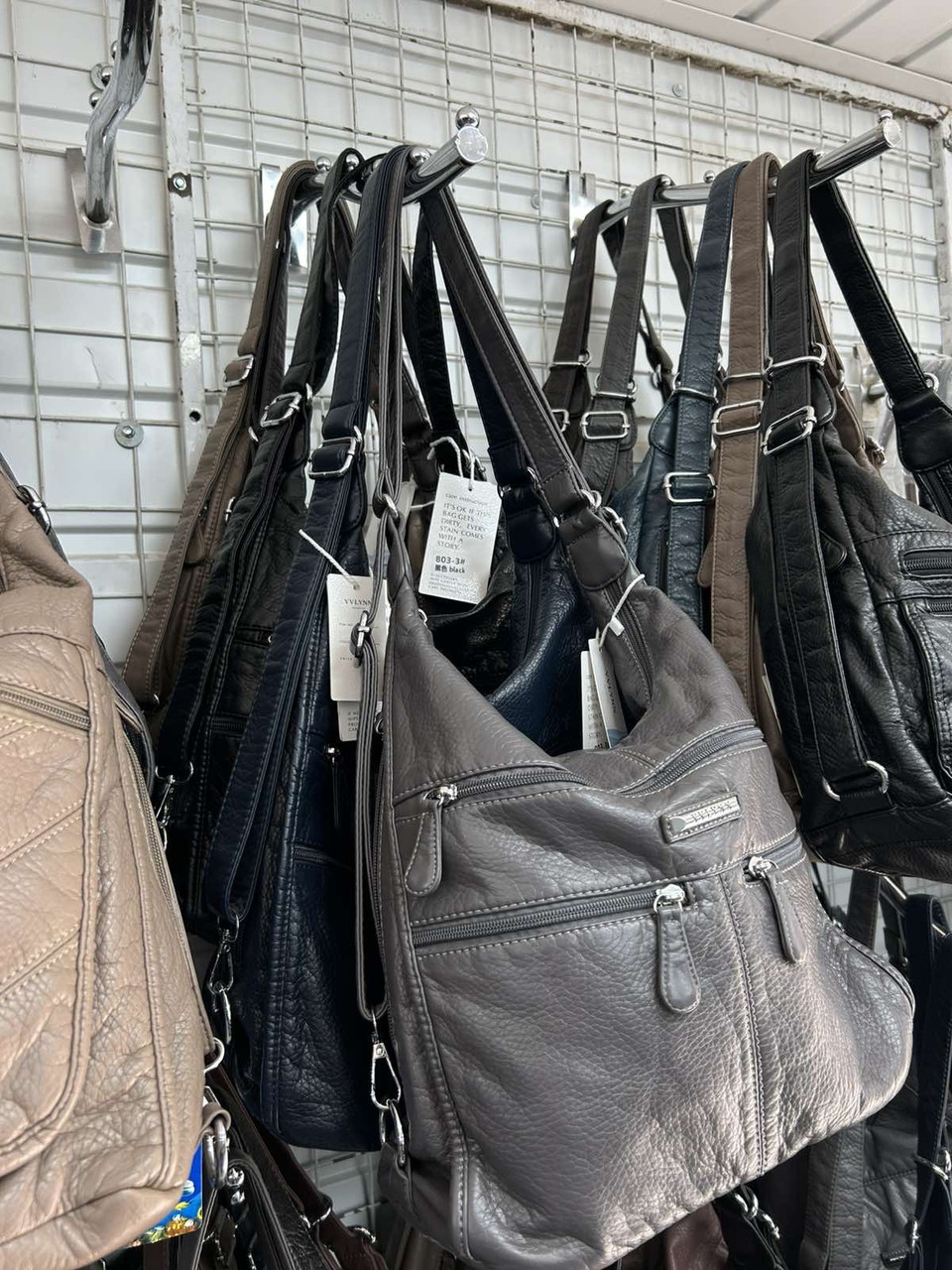 Сумка жіноча варенка на блискавці з кишенями зі штучної шкіри в різних варіантах Zhenya, фото 1