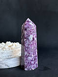 Лепідоліт натуральний обеліск з натурального каменю «олівець» обеліск стела з лепідоліту. 91 мм, фото 6