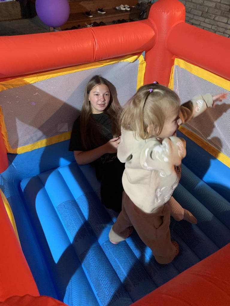 Intex надувний батут 48260 (174х174х112 см) - фото покупців 1