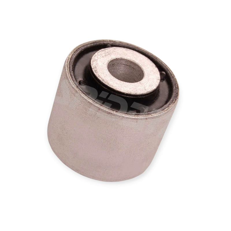 Сайлентблок переднього важеля Ауді A4 B6, 7 нижній зовнішній