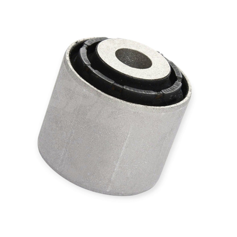 Сайлентблок переднього Ауді A8, Q7, Q8 (15-), Фольцваген Touareg (17-) нижній зовнішній важіль