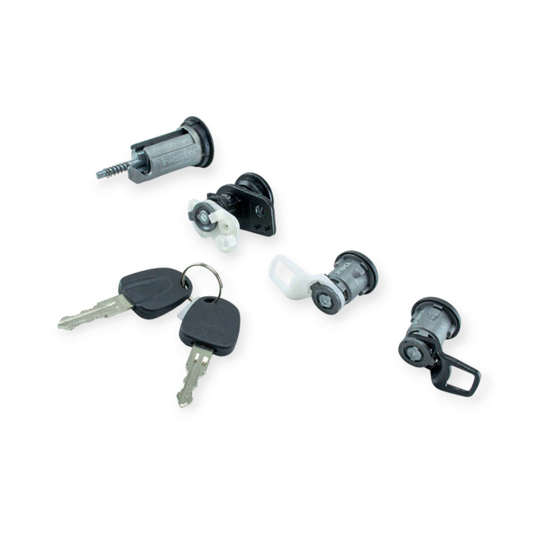 Замок Nexia +личинки дв.+замок багаж. (FSO) запалювання