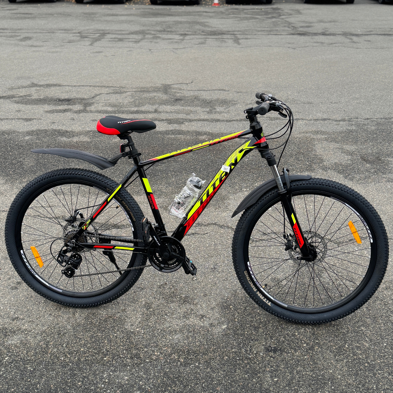Велосипед Titan 27.5" Arena 2025 Рама-19" black-red