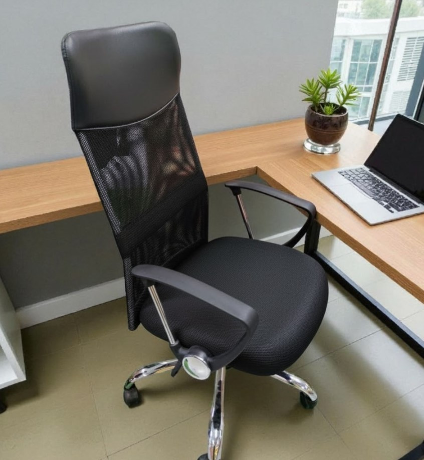 Офісне Крісло стілець до 120 кг з високою спинкою на 5 колесах з регулюванням нахилу спинки компютерне, фото 1