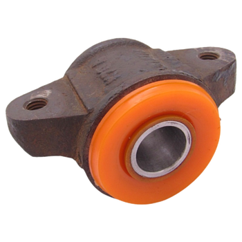 Поліуретановий сайлентблок переднього верхнього важеля Nissan Interstar 1998-2010 В КРОНШТЕЙНІ