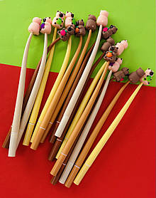 Ручка прикольна кулькова Капібара з фруктами синя (3856)