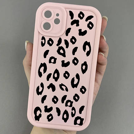 Чохол для iPhone 11 рожевий з великими бортами з принтом чорний леопард на айфон 11 w01l, фото 1