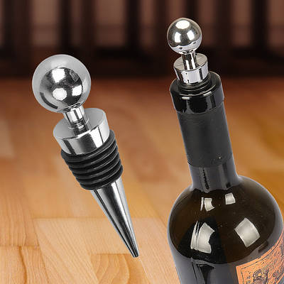 Корки та лійки для пляшок