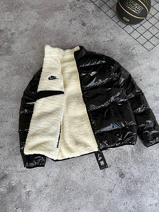 Зимовий пуховик двухсторонній Nike Black White тедді Куртка зимова Найк чорна глянцева тепла, фото 1