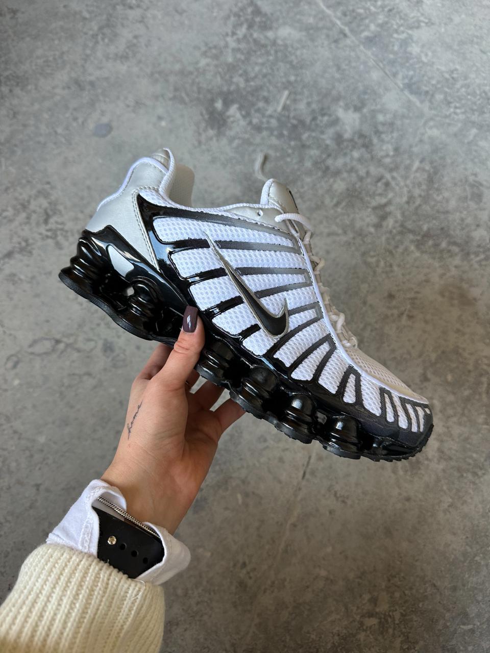 Білі текстильні чоловічі кросівки Nike Shox TL White , стильні, фото 1