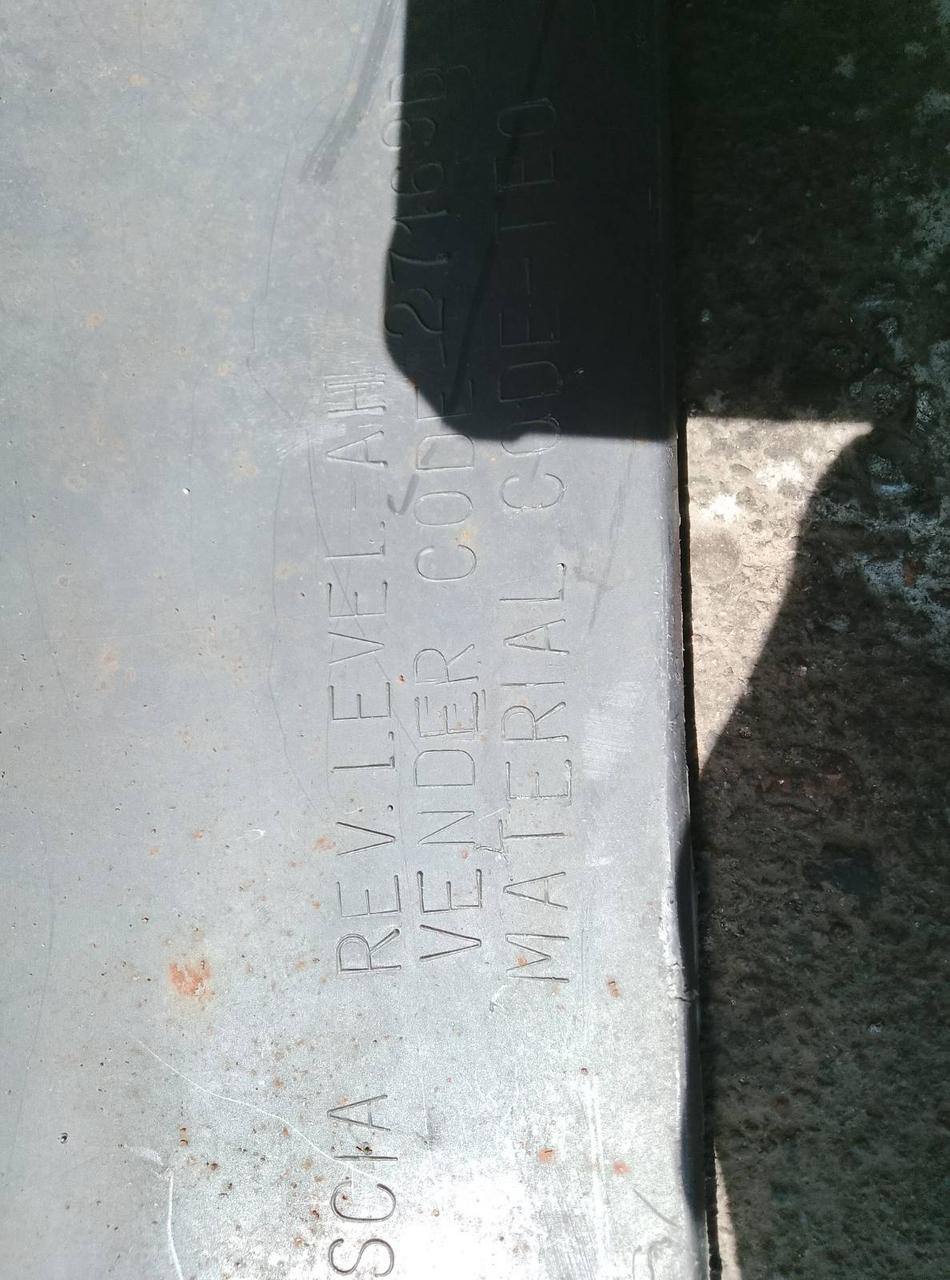 Вітаю зацікавлених на авто розборці Чемпіон !!!<br />
 Предметом оголошення є Бампер Задній Renault Vel Satis 2002 - 2009 7701206879<br />
 Фактичний стан на фото. Гарантія 14 днів на встановлення та перевірку<br />
 Висилаємо по всій Україні по передоплаті на транспортні витрати!<br />
 Наявність та асортимент на складі постійно змінюються.<br />
 Точні деталі уточняйте по телефону +380973363743 — фото 2