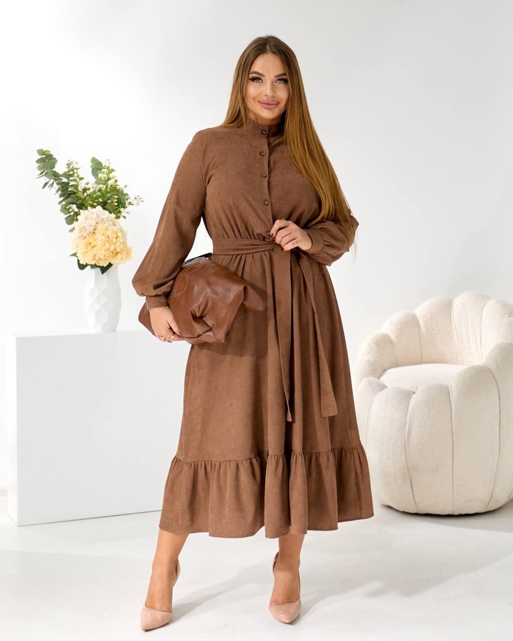Плаття міді вельветове-сорочка з поясом і воланом, колір кавовий батал, фото 1