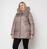Жіноча зимова куртка Li-169 бежевого кольору в розмірах 48-62