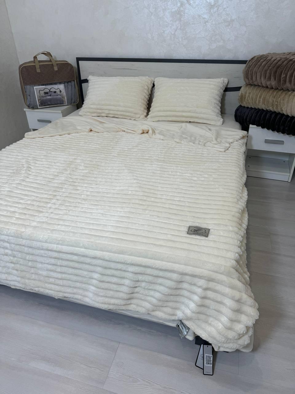 Велюрова постільна білизна Шарпей королевский Євро Молочний