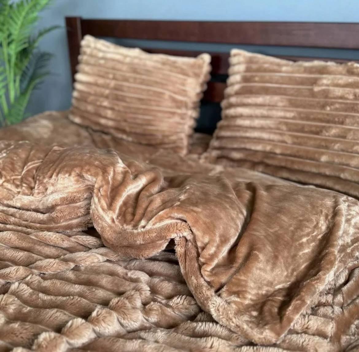 Велюрова постільна білизна Шарпей королевский Євро Коричневий