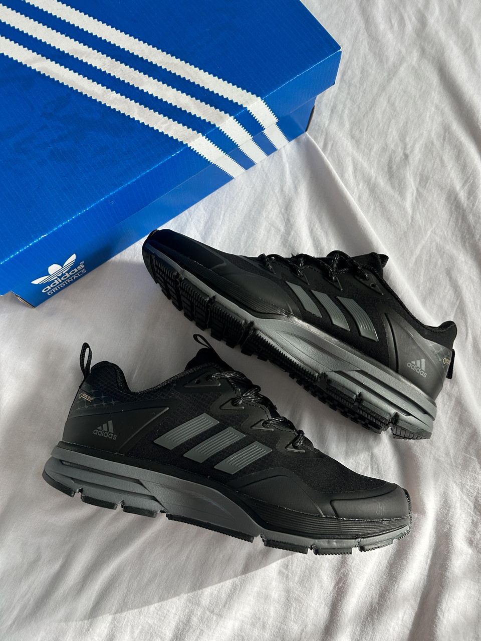 Кросівки зимові чоловічі чорні Adidas Gore-Tex Black (22392), фото 1