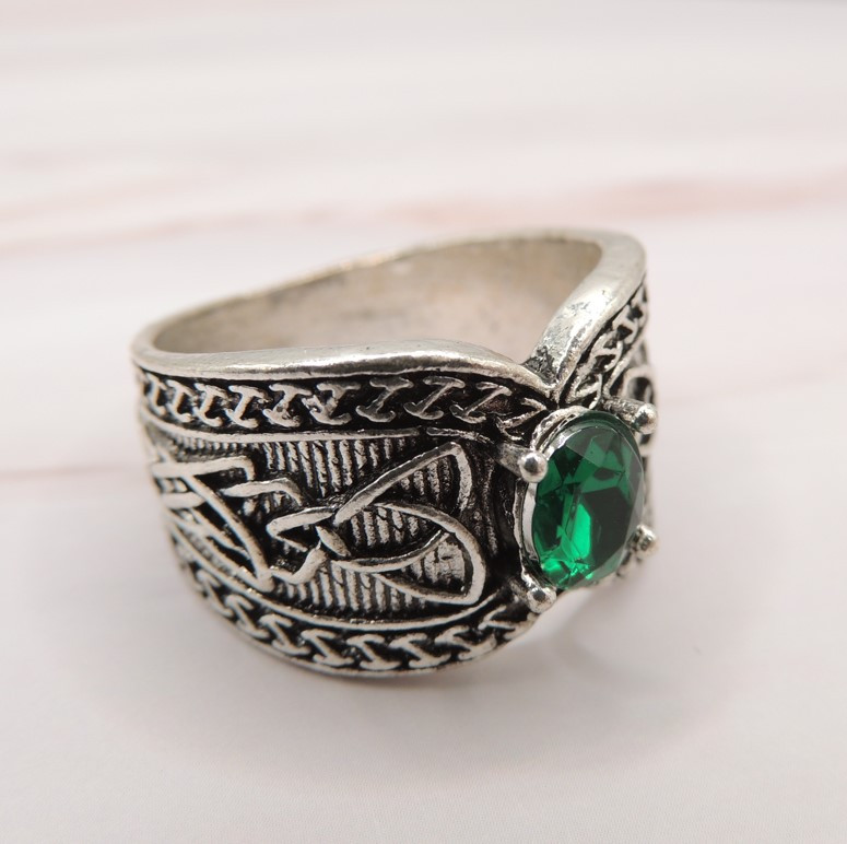 Каблучка срібляста вінтажний стиль кельтські вузли з зеленим фіанітом 22 розмір IgnisFlos781, фото 1