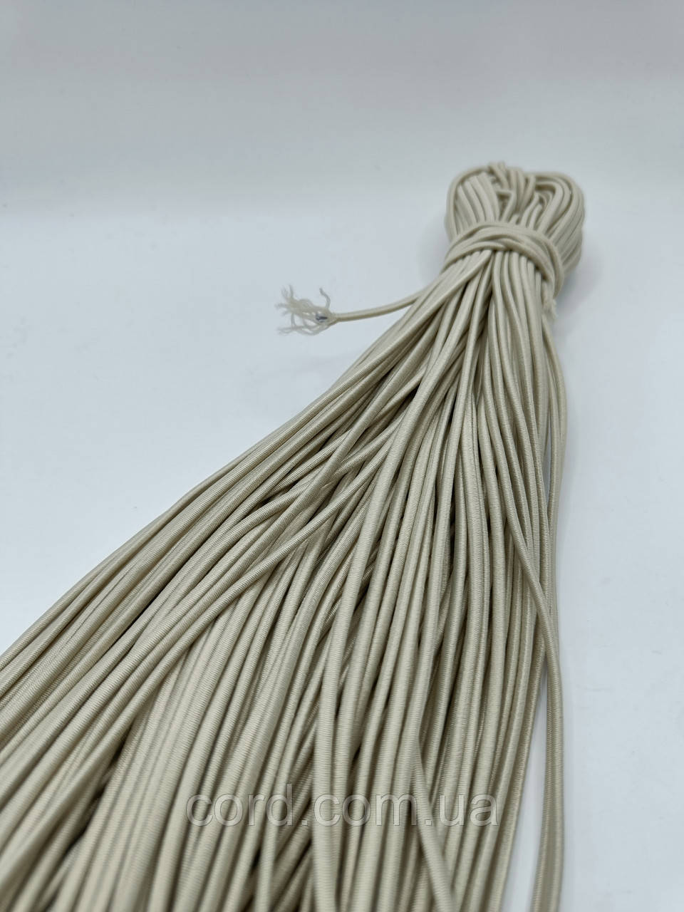 Гумка капелюшна, кругла 2,5мм бежевий моток 50м, фото 1
