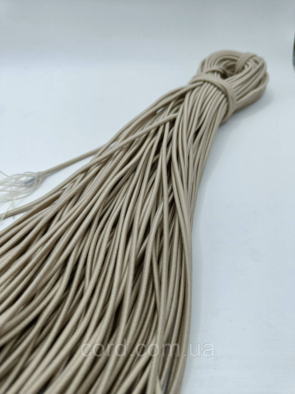 Гумка капелюшна, кругла 2,5мм бежевий18 моток 50м, фото 1