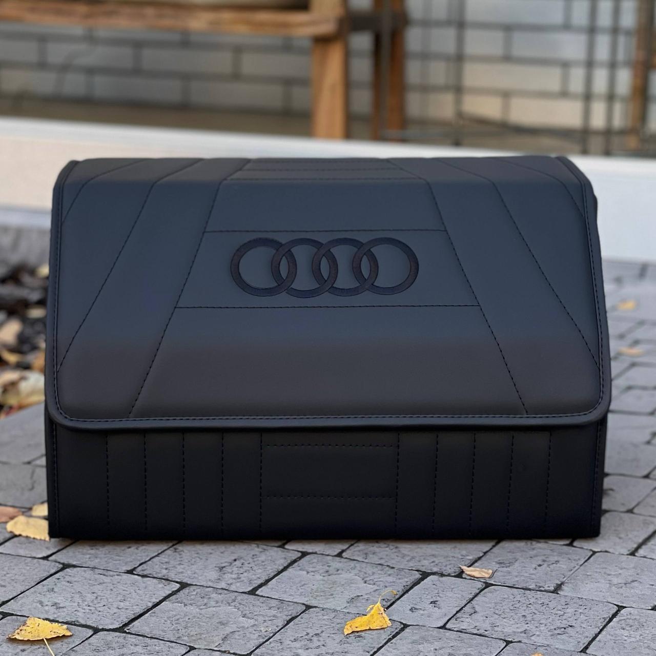 Преміум органайзер у багажник з вишивкою Audi, чорний, 50 см, фото 1