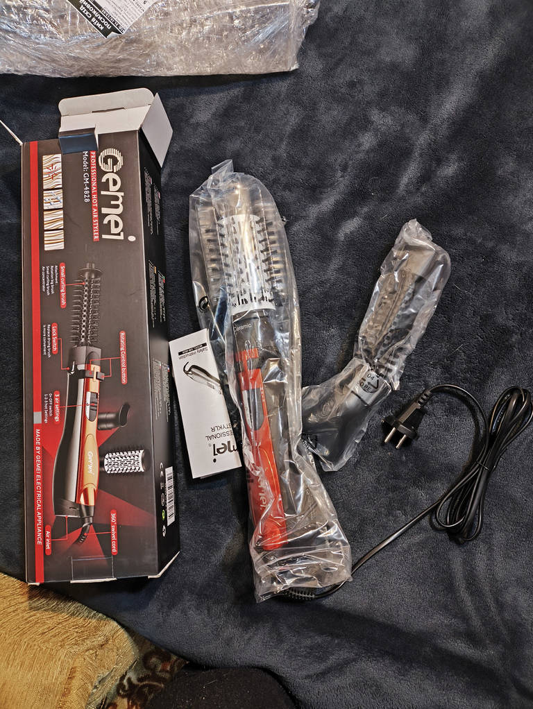 Фен стайлер для волосся з 3 насадками, 1000Вт, Gemei GM-4828 / Фен браш для укладання волосся / Фен гребінець - фото покупців 2