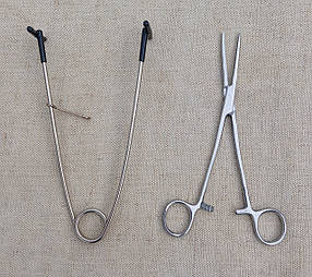 Зівник + щіпці рибальські для вилучення приманки з пащі хижака