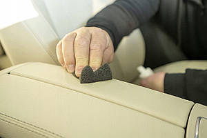 Послуги детейлінгу. Захисне покриття шкіри міста Миколаїв.