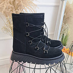 Уги замшеві жіночі на потовщеній підошви. Колір чорний