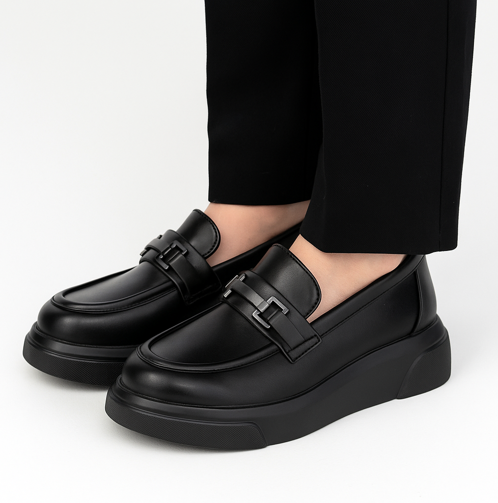 Туфлі дитячі лофери для дівчинки Bessky чорні (YJ3853-1B), фото 1