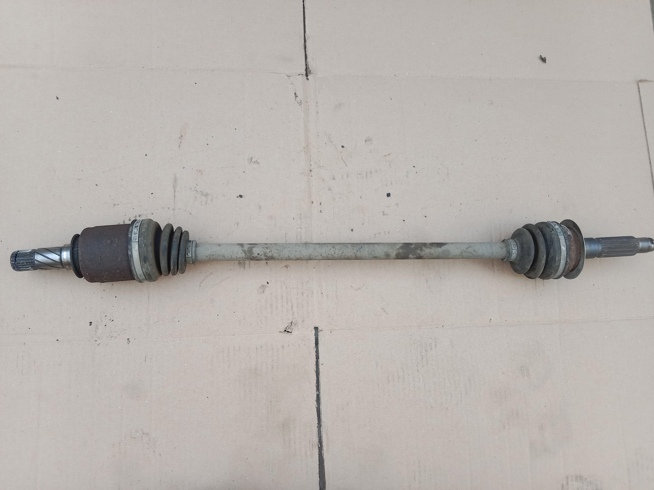 Піввісь задня ліва=права Subaru Legacy b15 15-19 28421AL00A