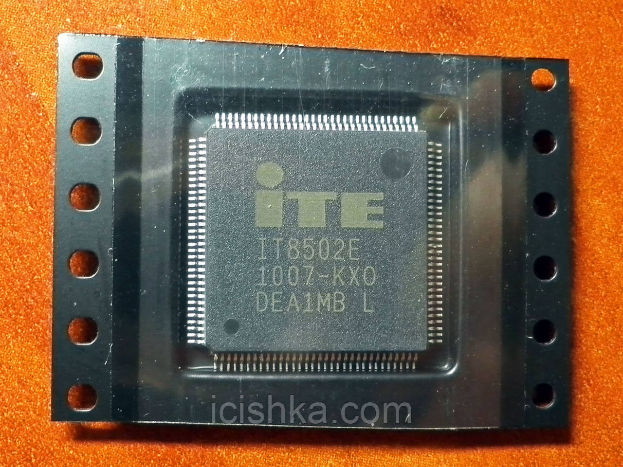 ITE IT8502E KXO — Мультиконтролер