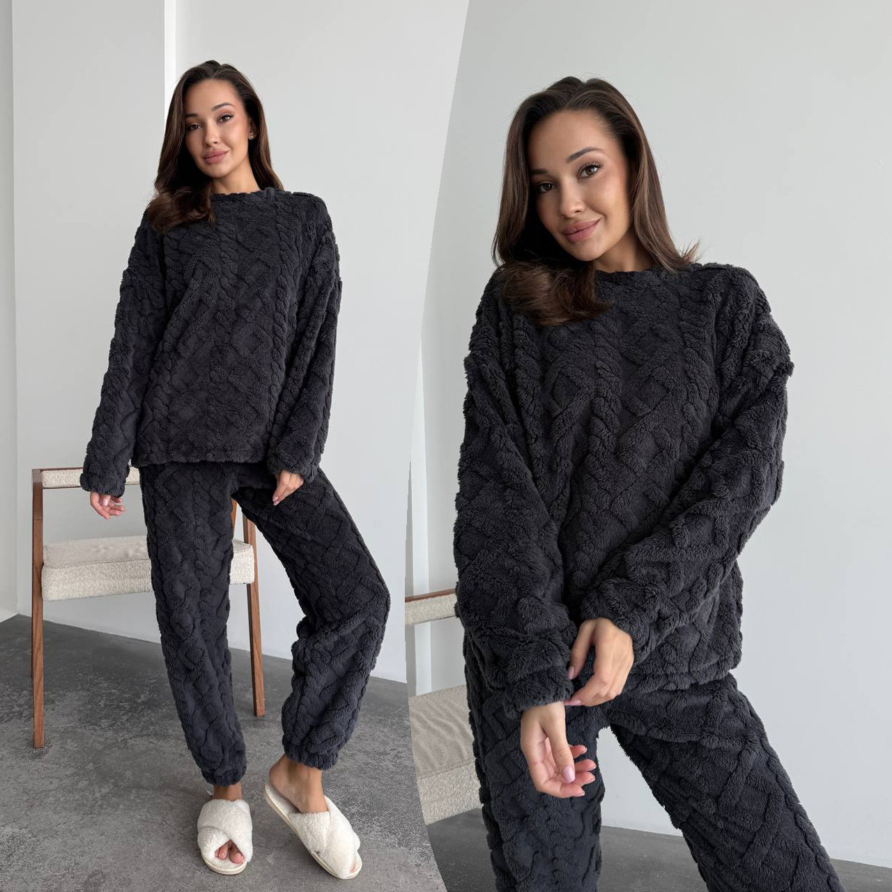 Теплий графітовий махровий домашній костюм (або піжама) з фактурним візерунком, фото 1