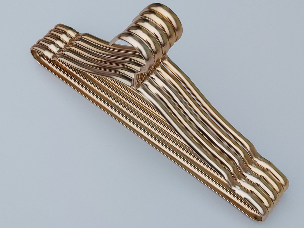 Плічка вішалки тремпеля металеві ПТ41 колір золото, довжина 41 см, в упаковці 5 штук, фото 1