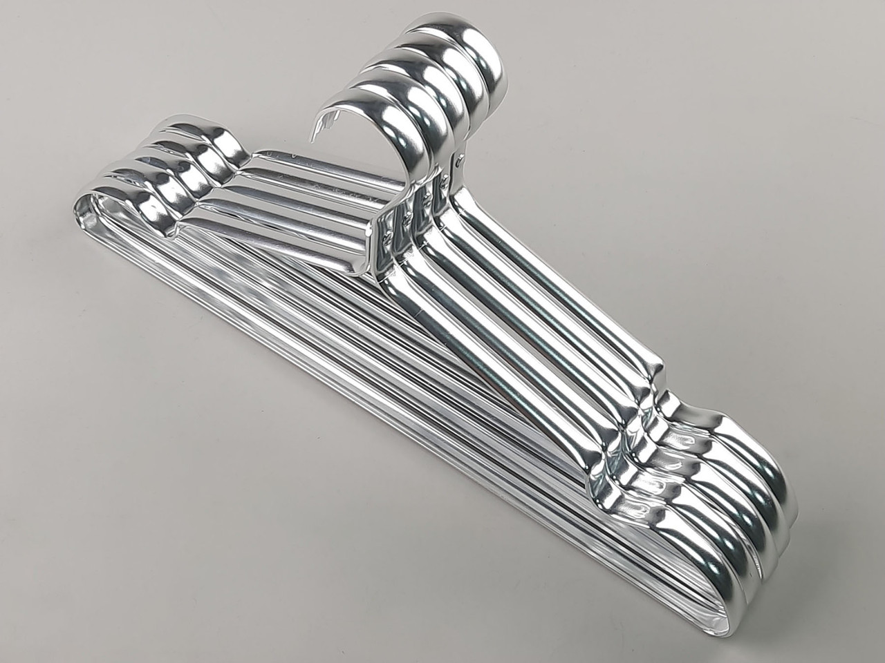 Плічка вішалки тремпеля металеві ПТ41 колір срібло, довжина 41 см, в упаковці 5 штук, фото 1