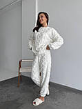 Теплий молочний махровий домашній костюм (або піжама) з фактурним візерунком, фото 7