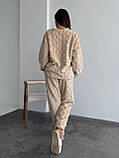 Теплий бежевий махровий домашній костюм (або піжама) з фактурним візерунком, фото 9