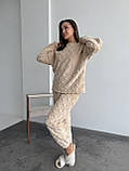 Теплий бежевий махровий домашній костюм (або піжама) з фактурним візерунком, фото 6