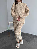 Теплий бежевий махровий домашній костюм (або піжама) з фактурним візерунком, фото 8