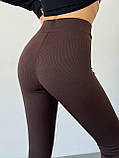 Утеплені коричневі жіночі лосини з трикотажу в рубчик на флісі, фото 8